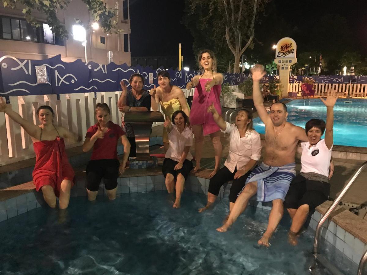Hotel Senior Cattolica Kültér fotó