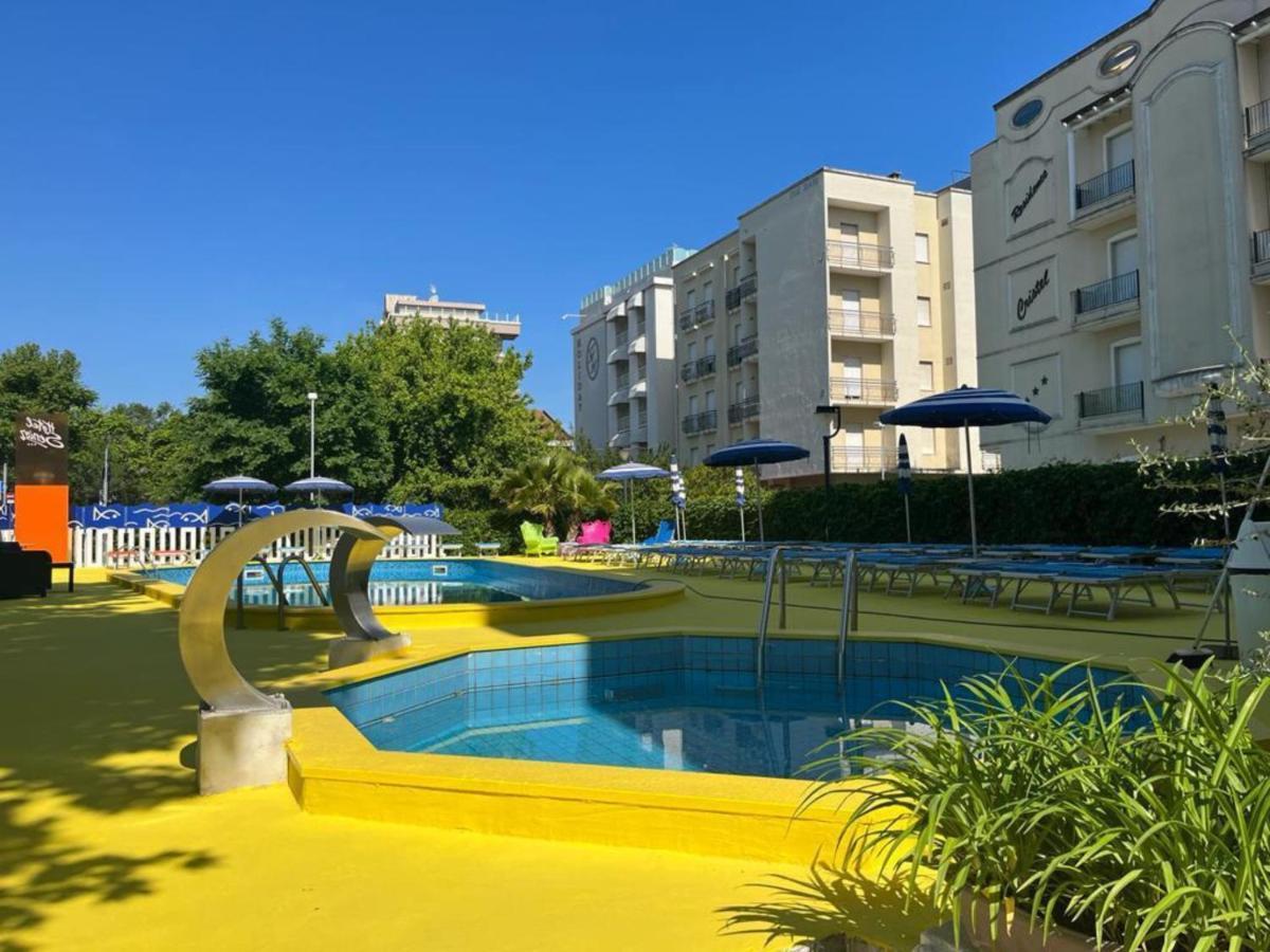 Hotel Senior Cattolica Kültér fotó