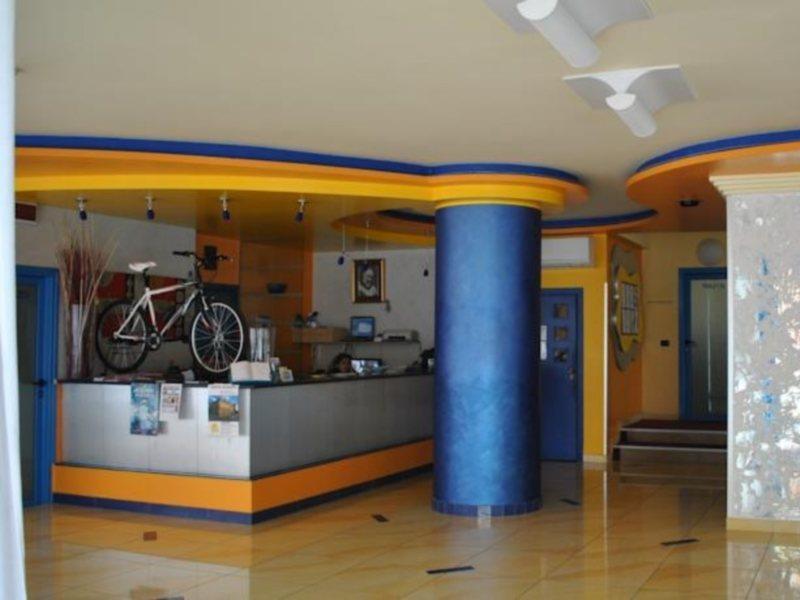 Hotel Senior Cattolica Kültér fotó